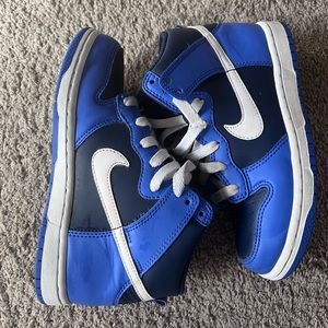 Preschool nike dunk high top (blue black and white)